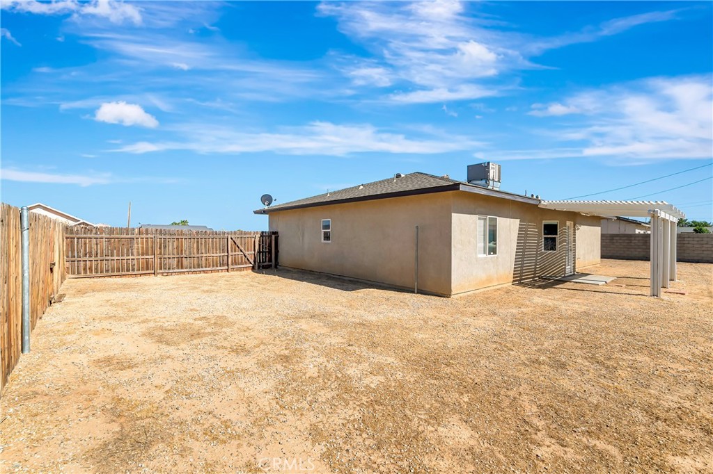main property photo 30