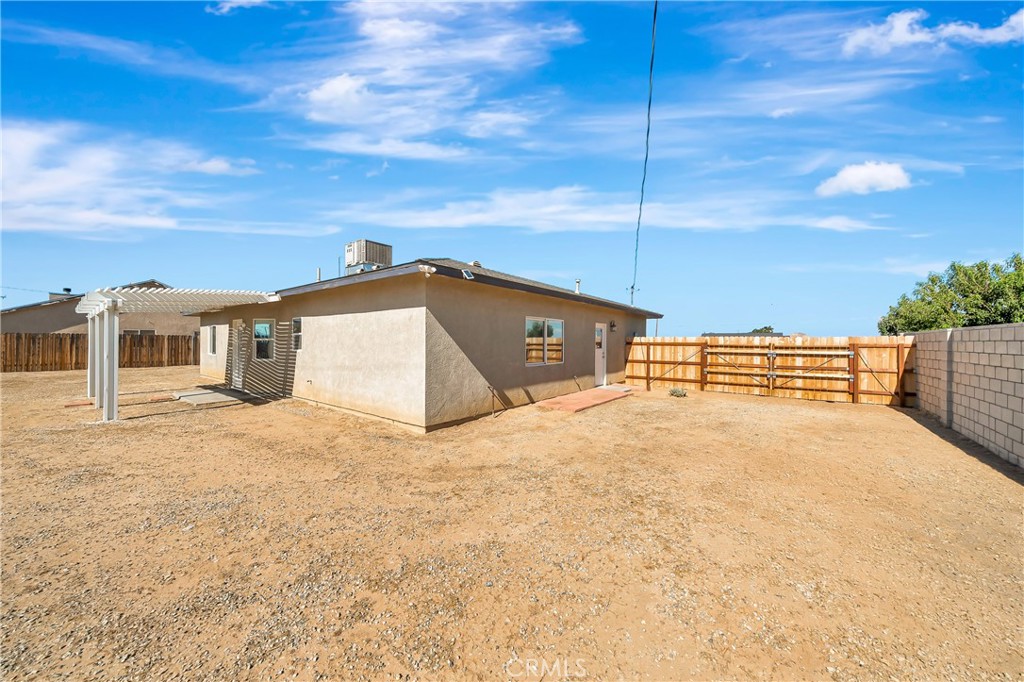 main property photo 34