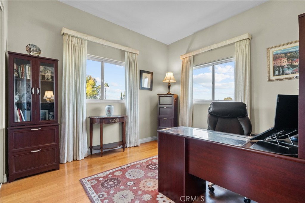 main property photo 27