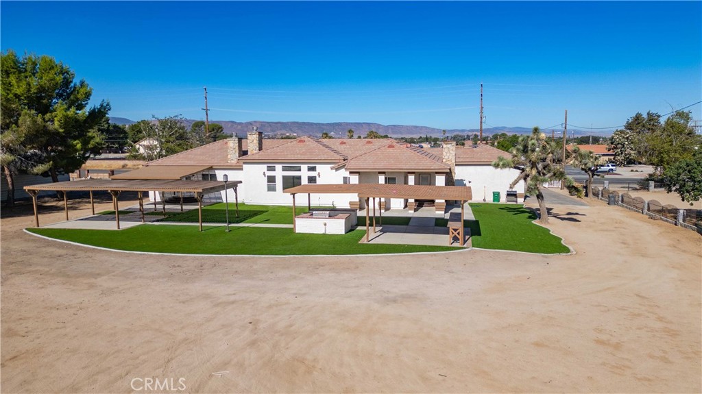 main property photo 4