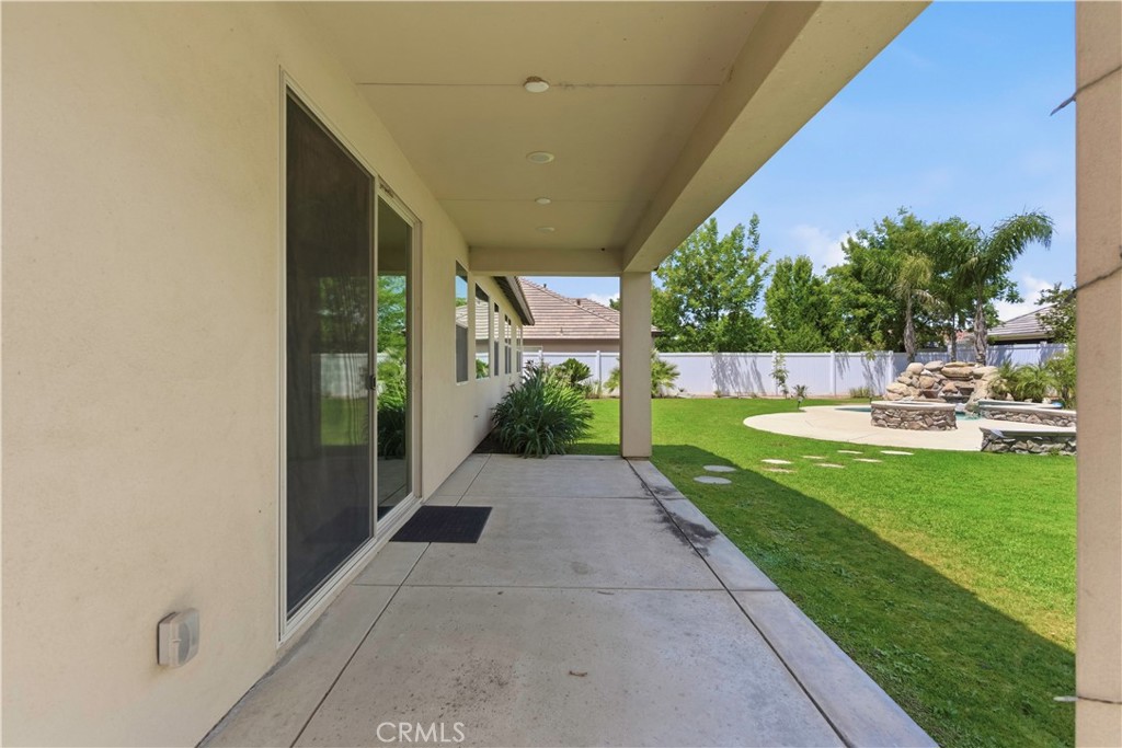 main property photo 26