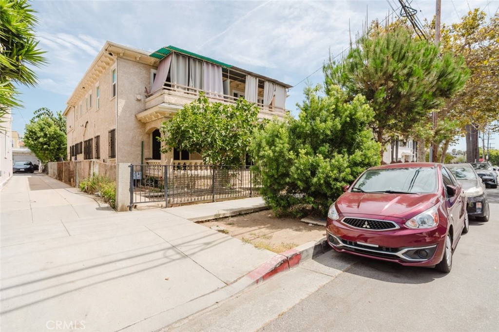 main property photo 27