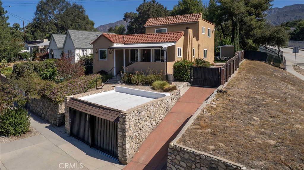 main property photo 47
