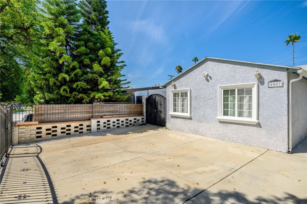 main property photo 34