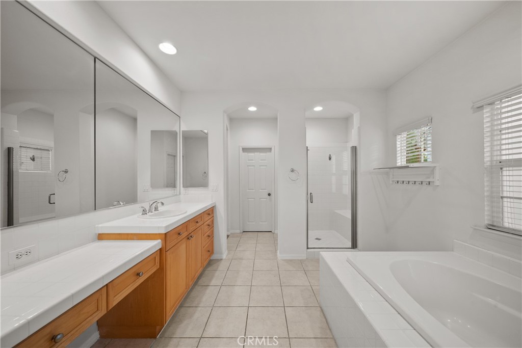 main property photo 59