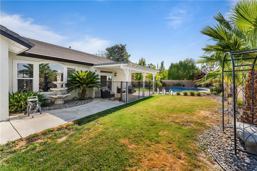 main property photo 45