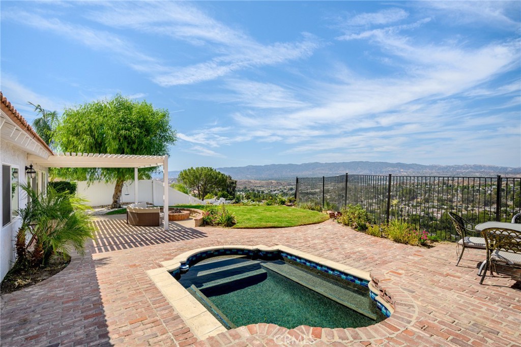 main property photo 36