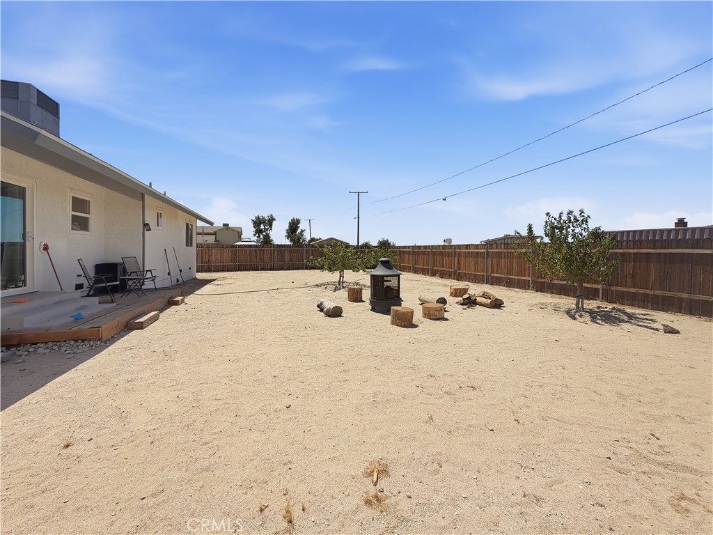 main property photo 30