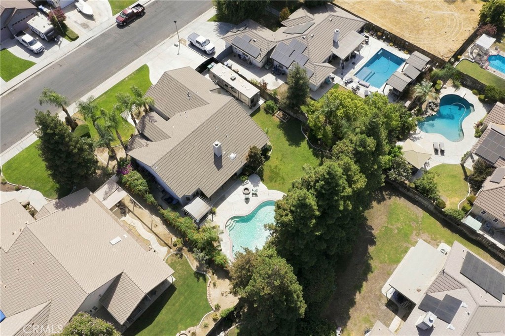 main property photo 43
