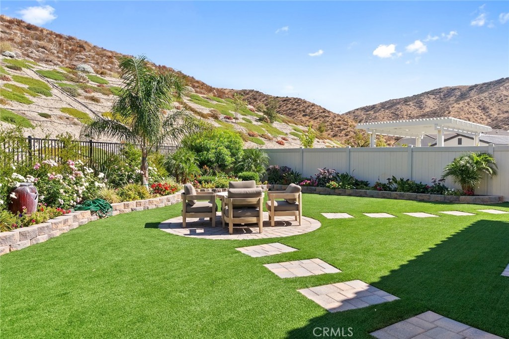 main property photo 15