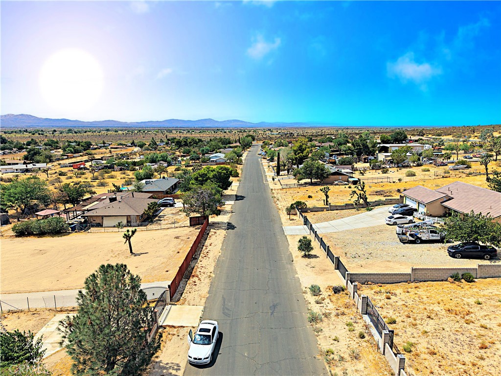 main property photo 40