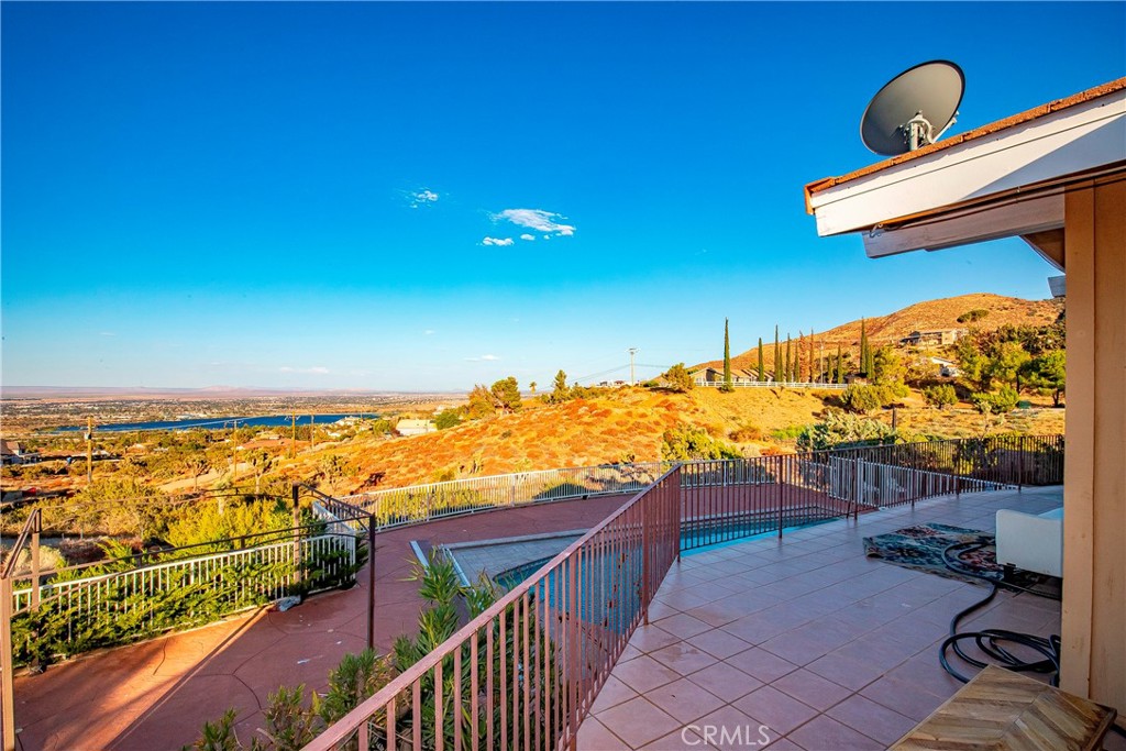 main property photo 37