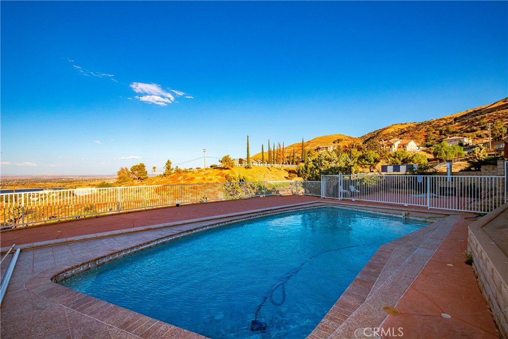 main property photo 50