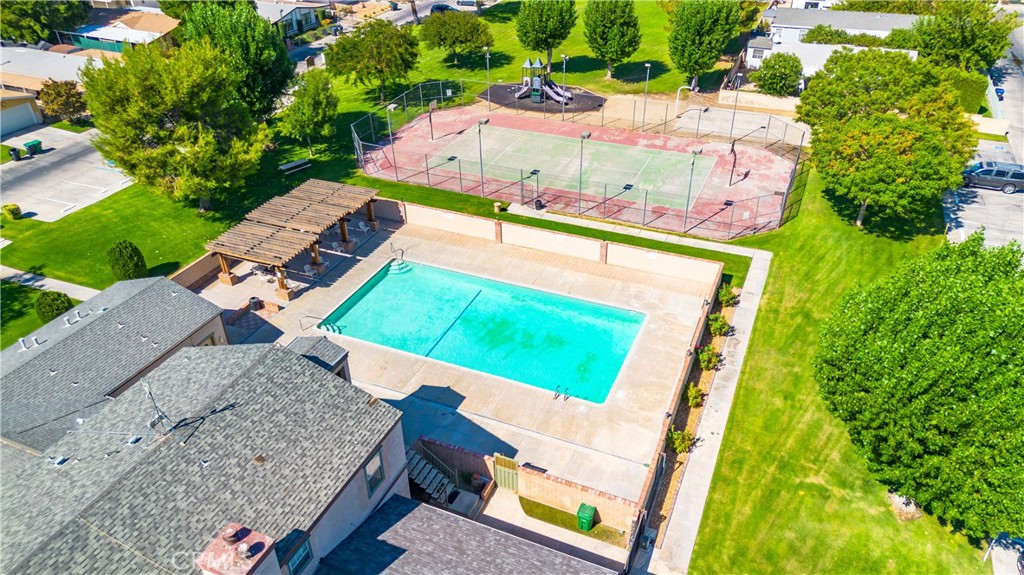 main property photo 19