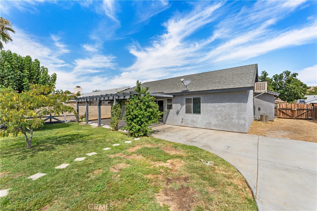main property photo 30
