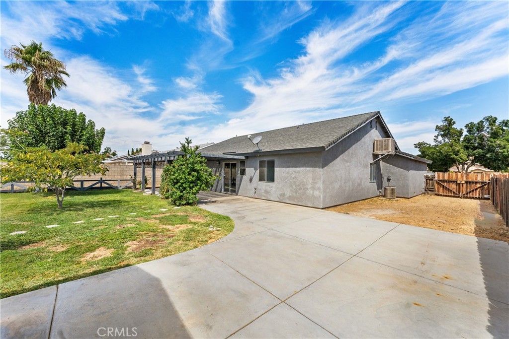 main property photo 31