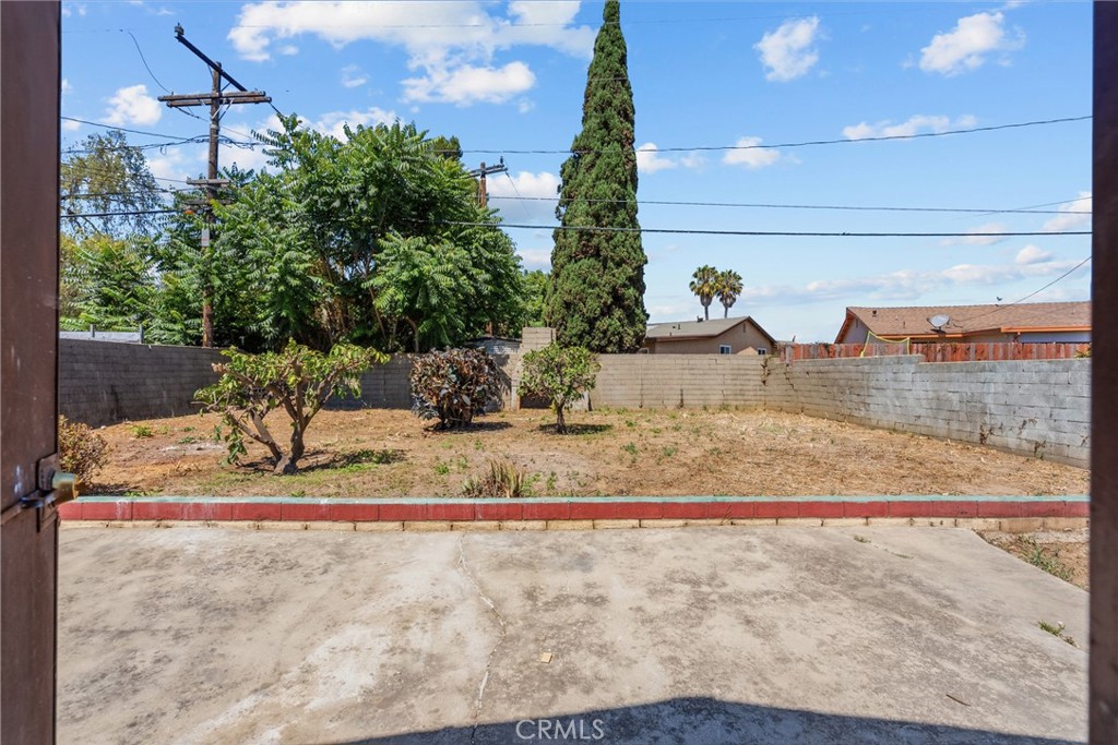 main property photo 25