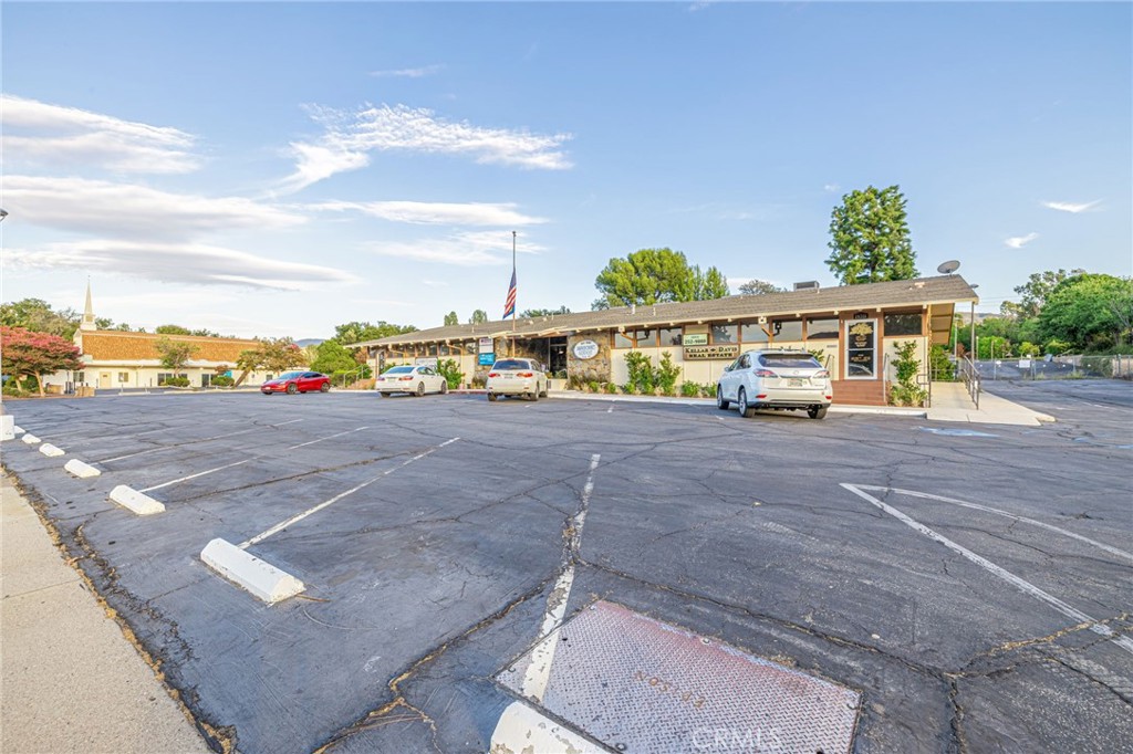 main property photo 35