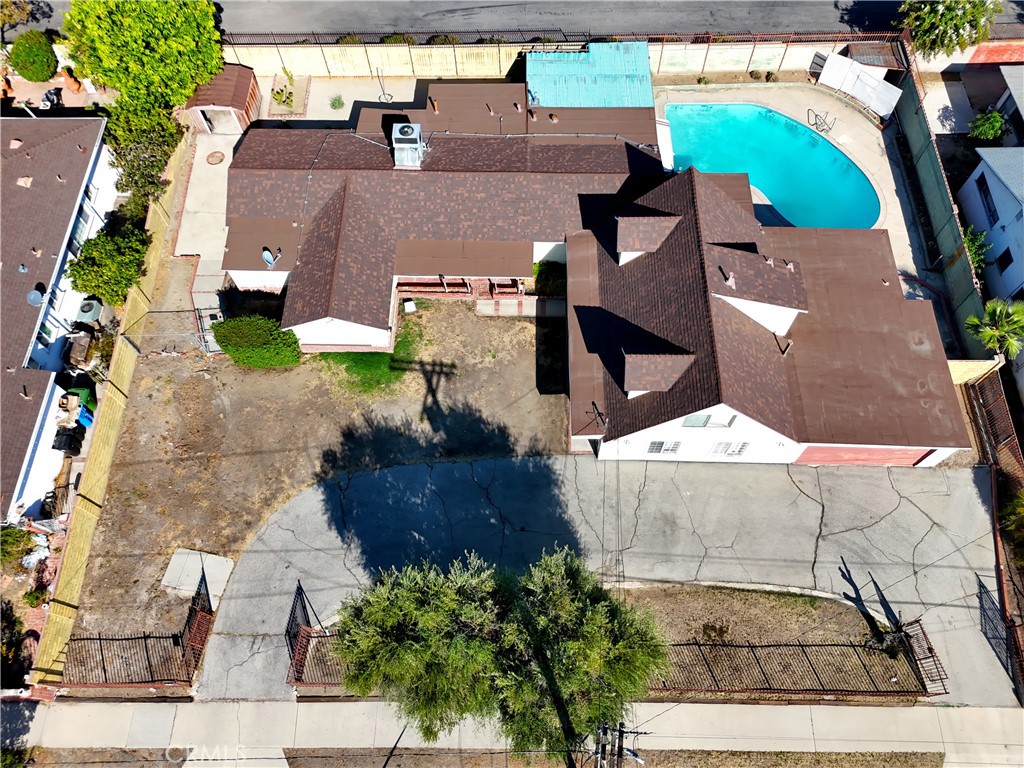 main property photo 60