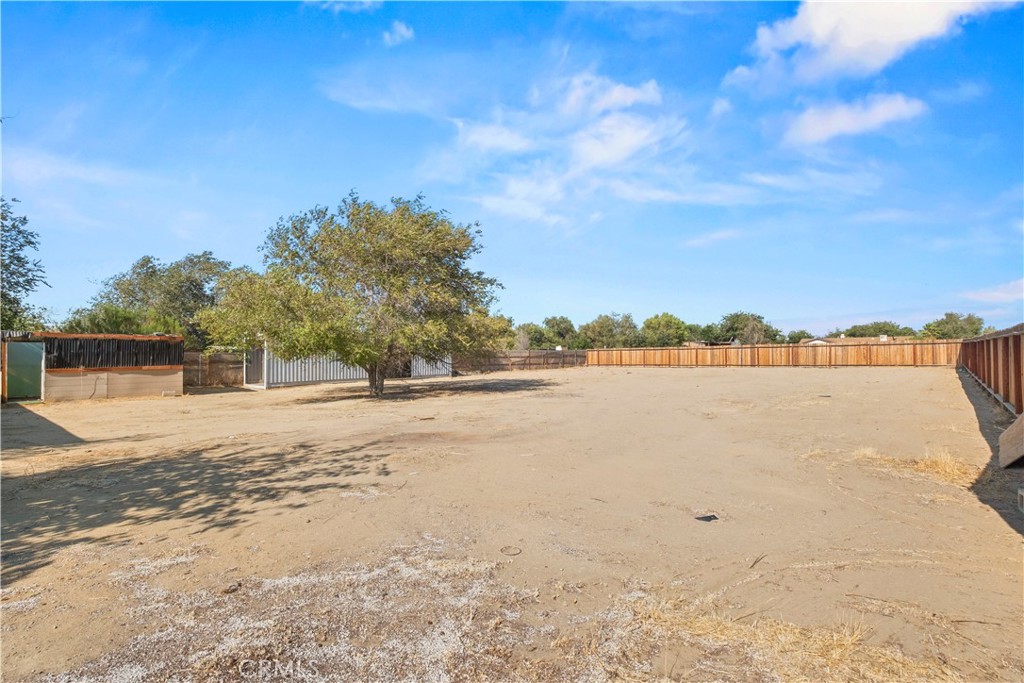 main property photo 31