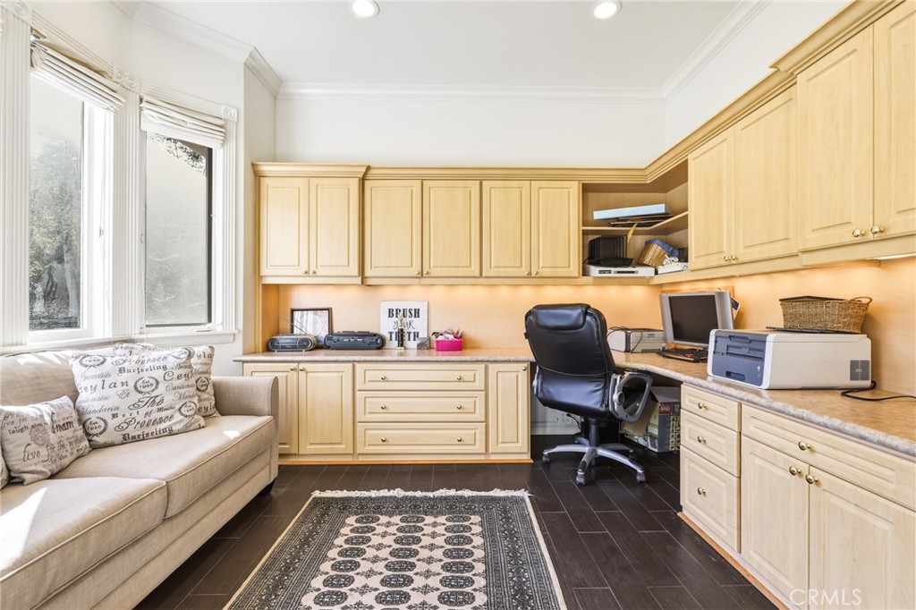 main property photo 24