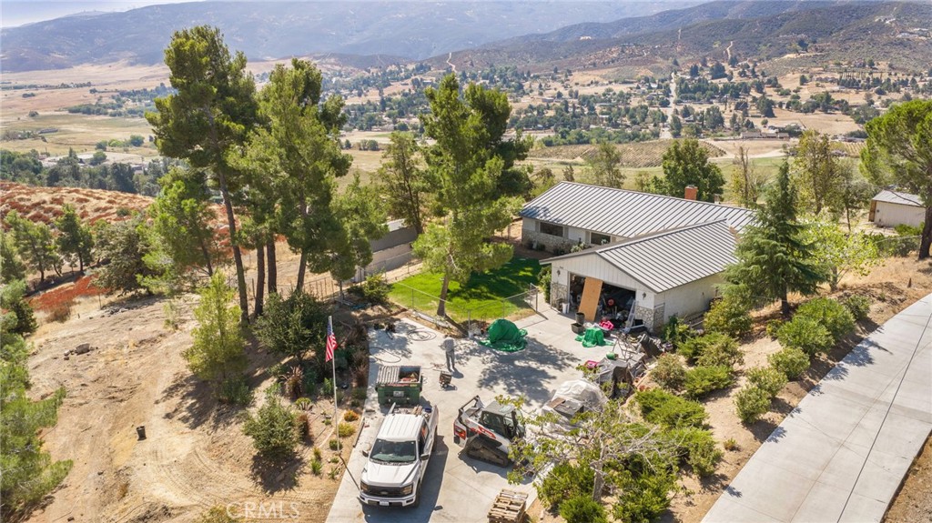main property photo 36