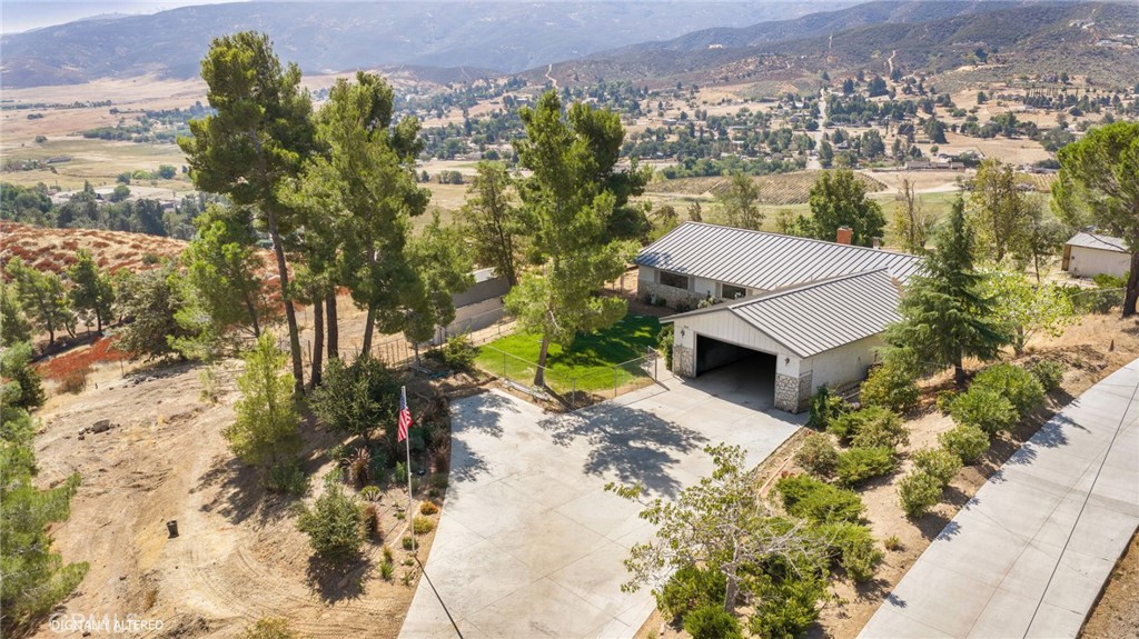main property photo 49