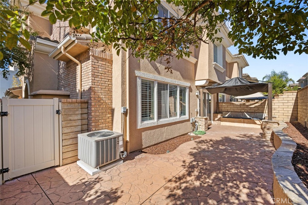 main property photo 23