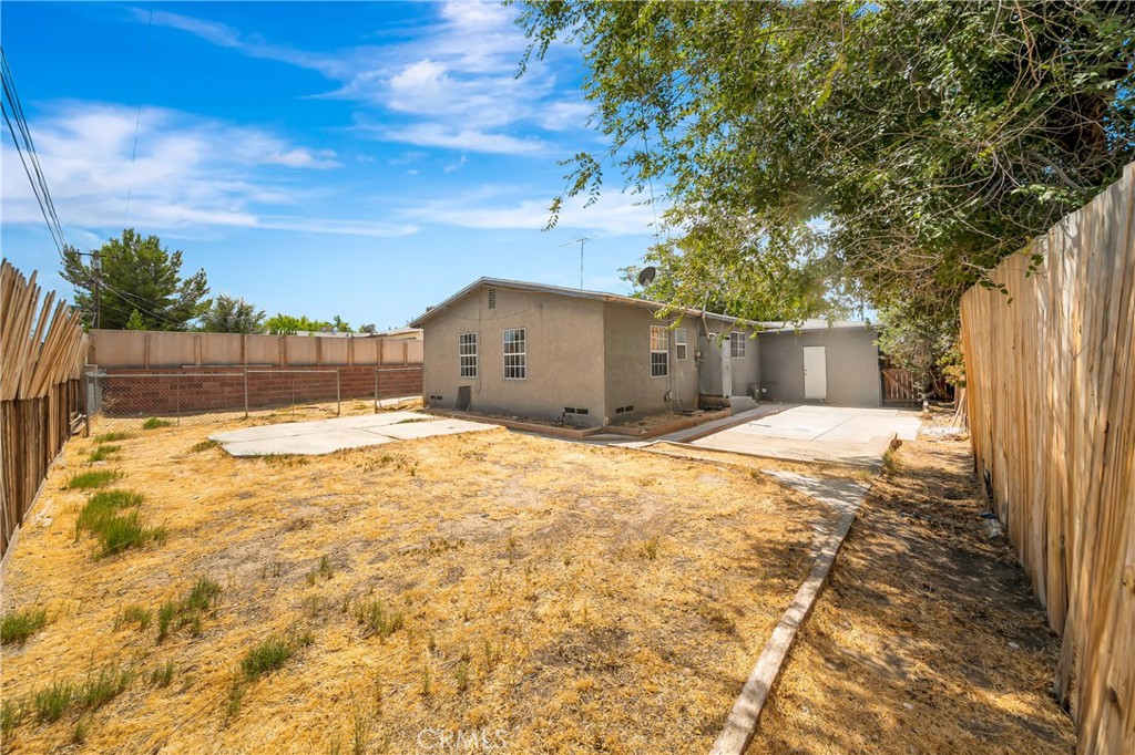 main property photo 32