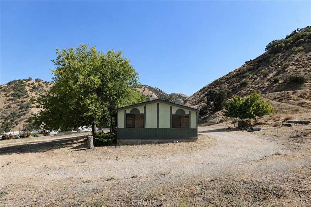 main property photo 28