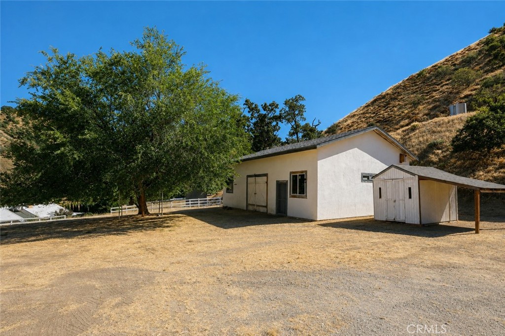 main property photo 6