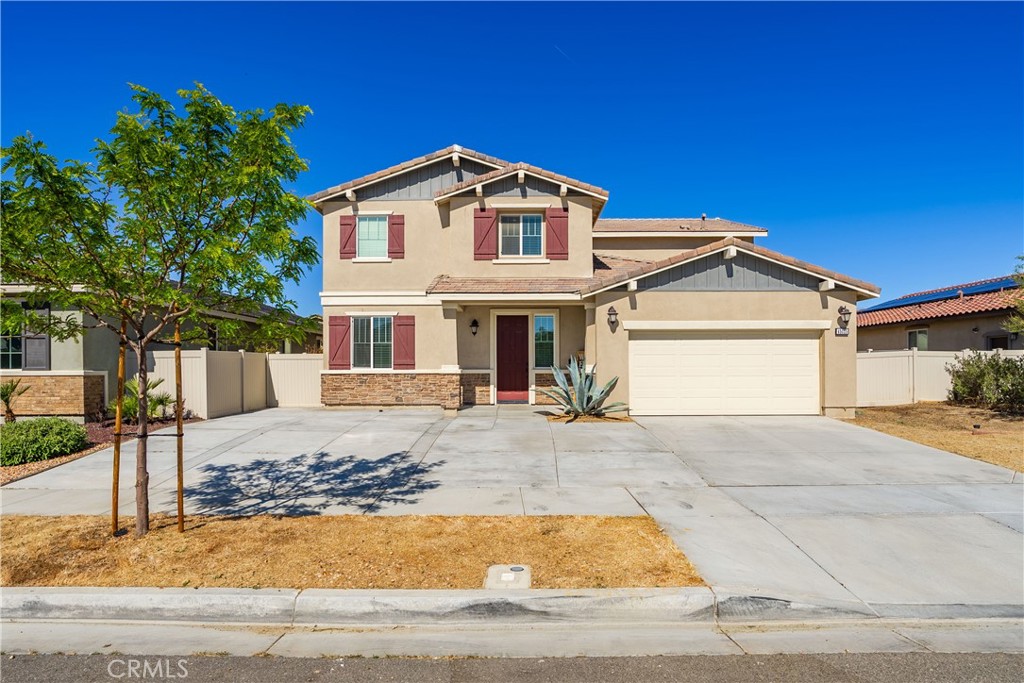 main property photo 40