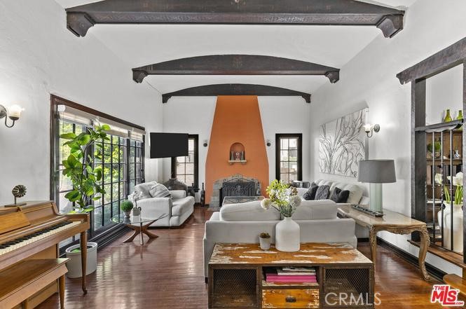 main property photo 2