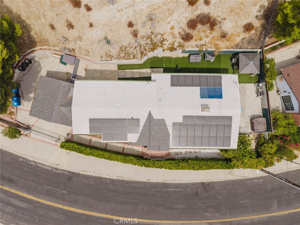 main property photo 40