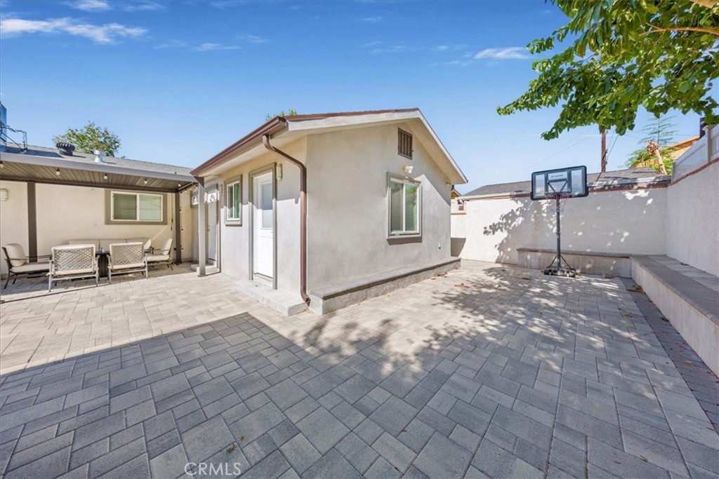main property photo 23