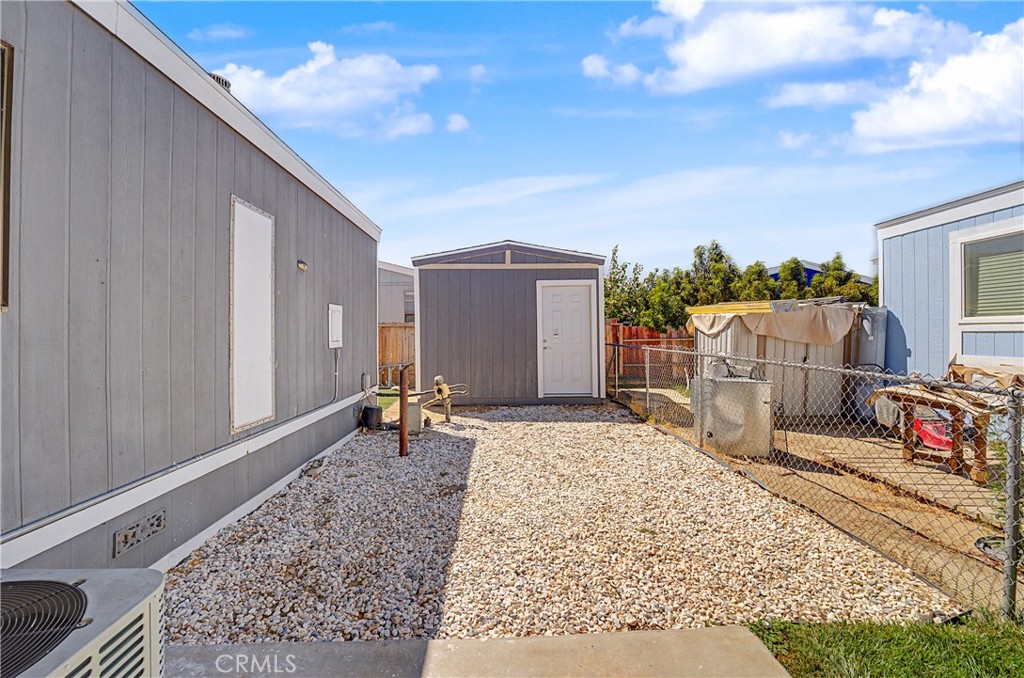 main property photo 21