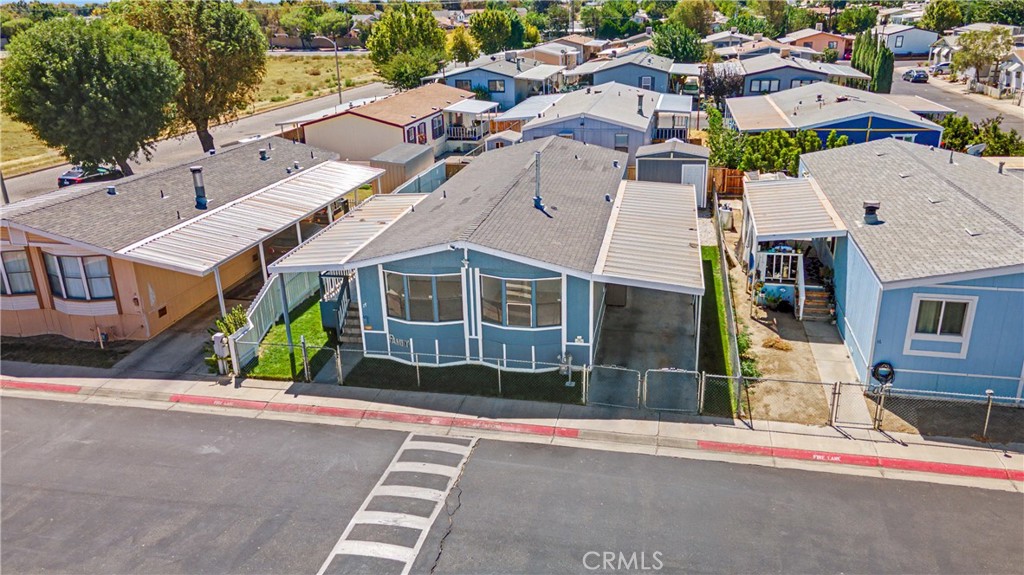 main property photo 37