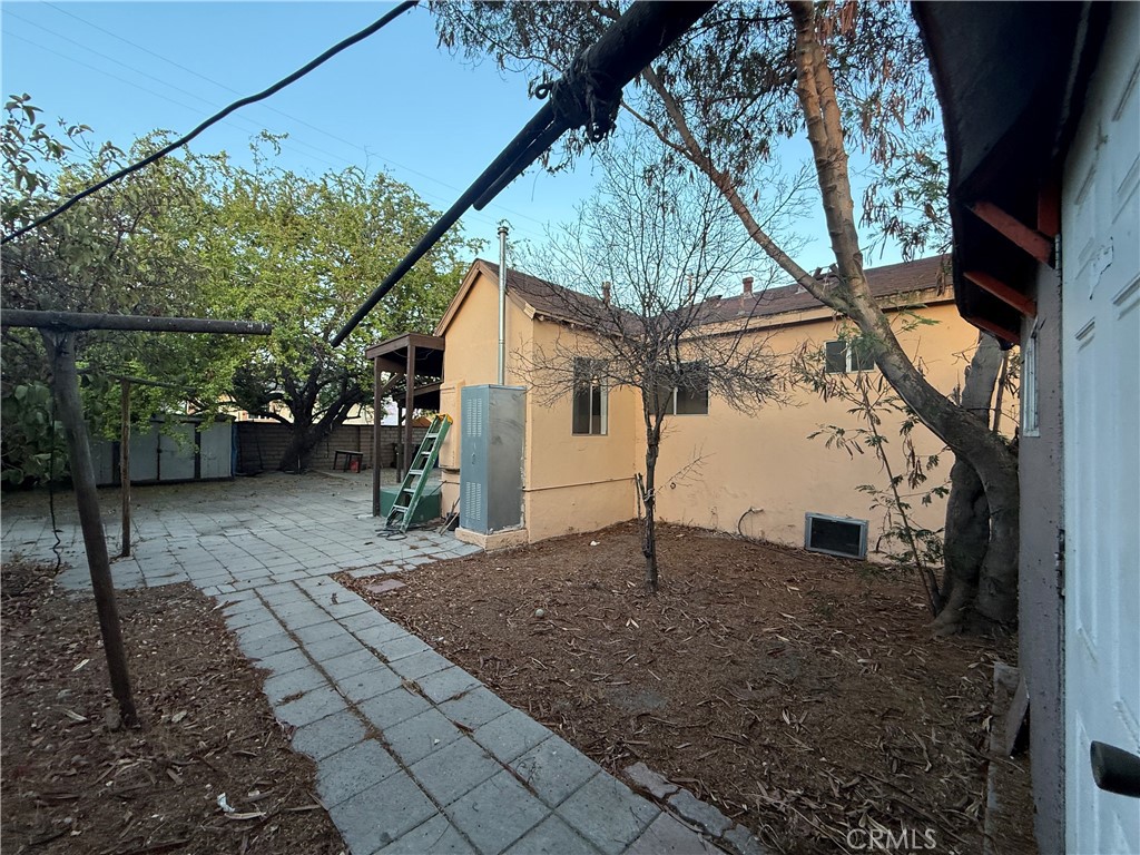 main property photo 7