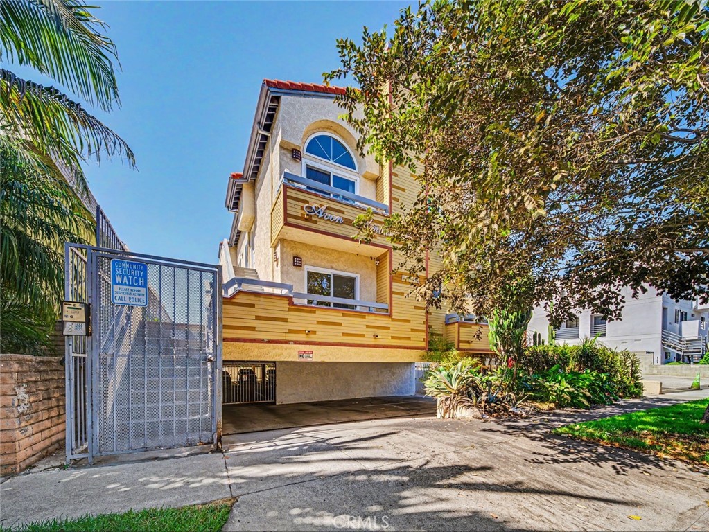 main property photo 45