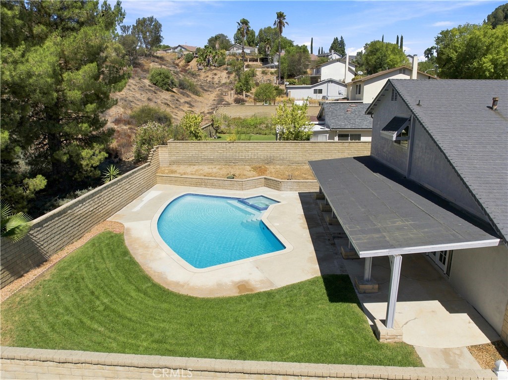 main property photo 51