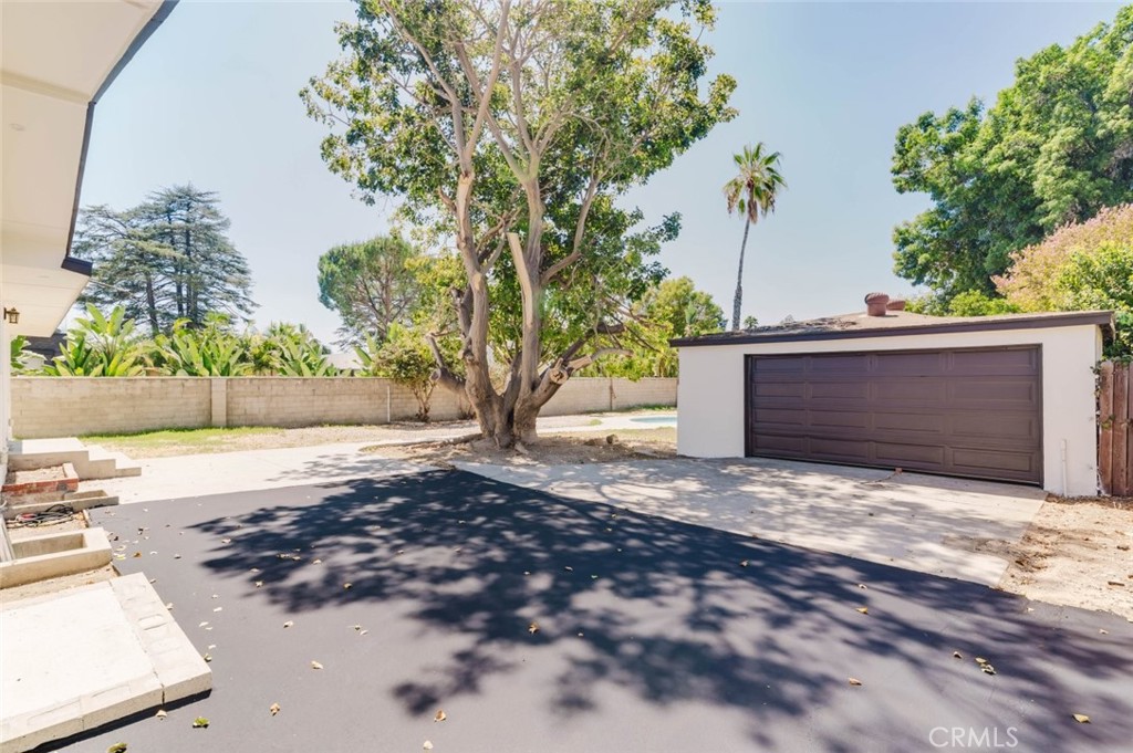 main property photo 59