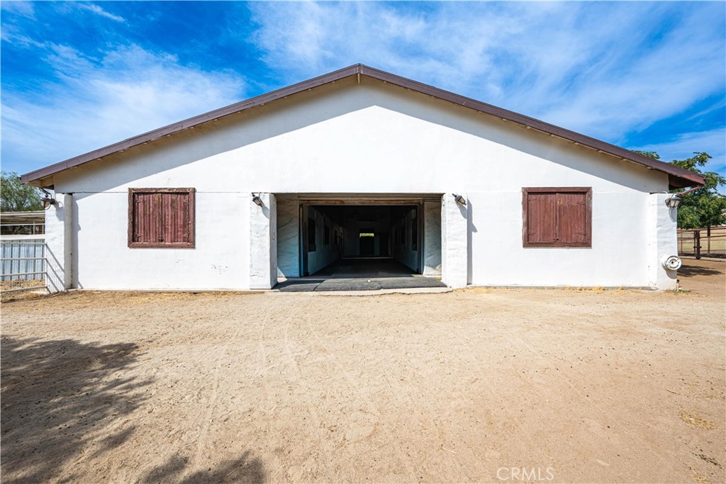 main property photo 8