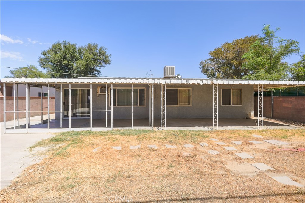 main property photo 16