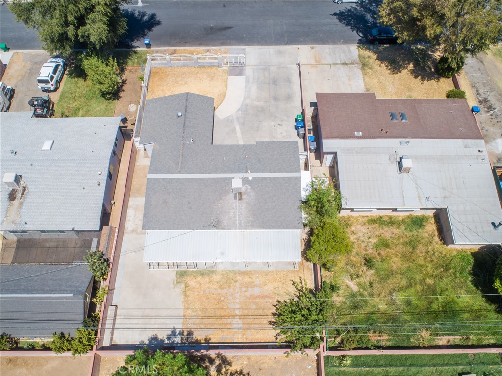 main property photo 22