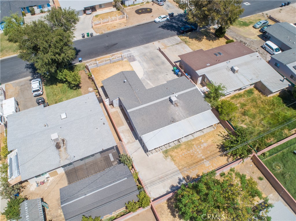 main property photo 23