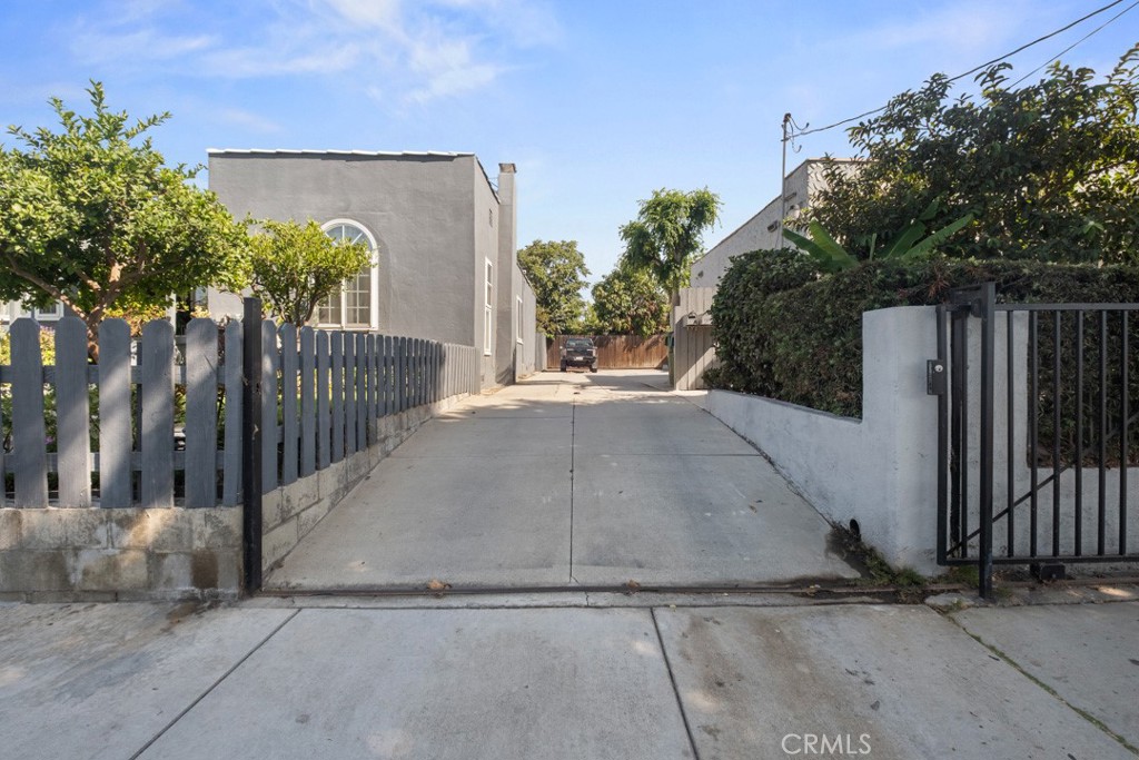 main property photo 50