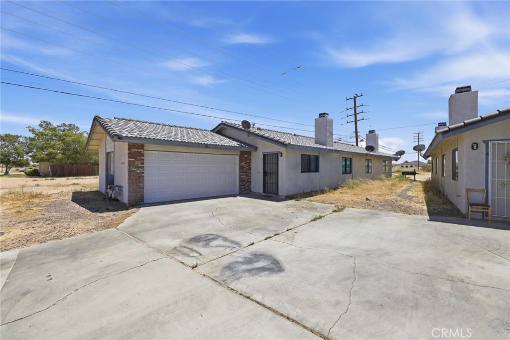 main property photo 25