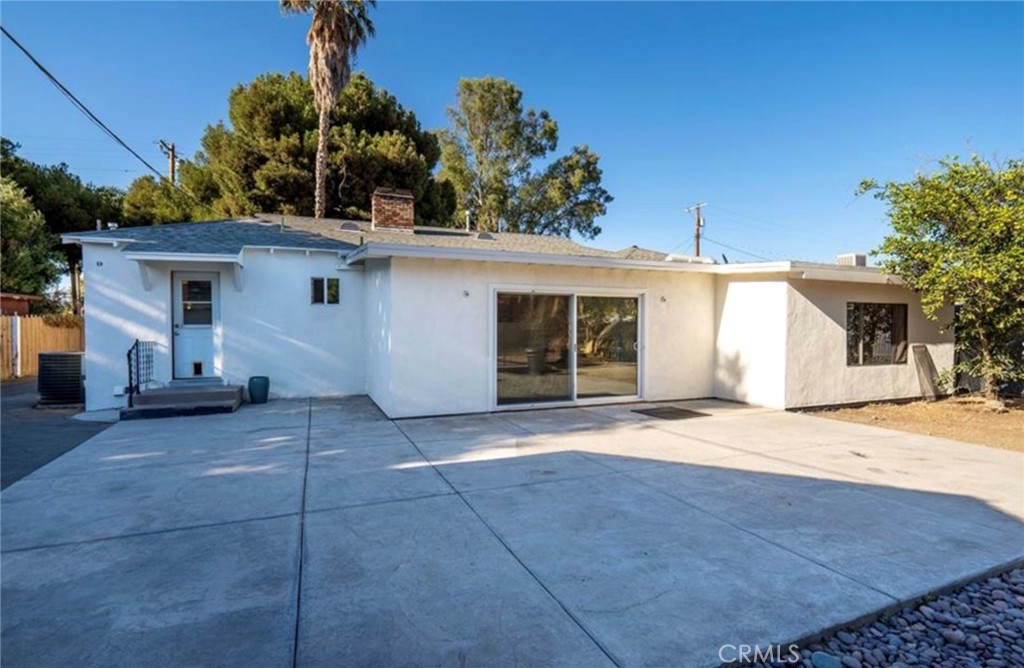 main property photo 10