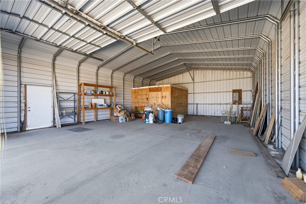 main property photo 25