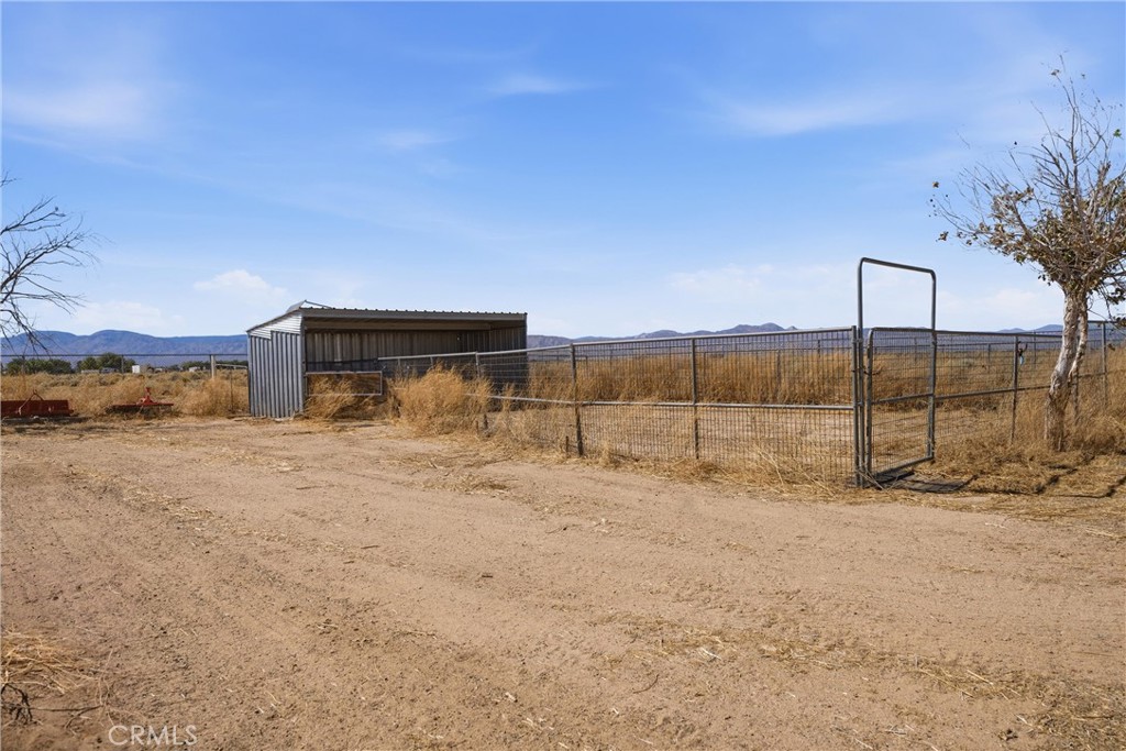 main property photo 34
